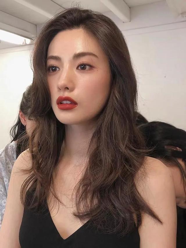 美人计｜鞠婧祎的“生辰眉”太抢戏，我却被她美哭