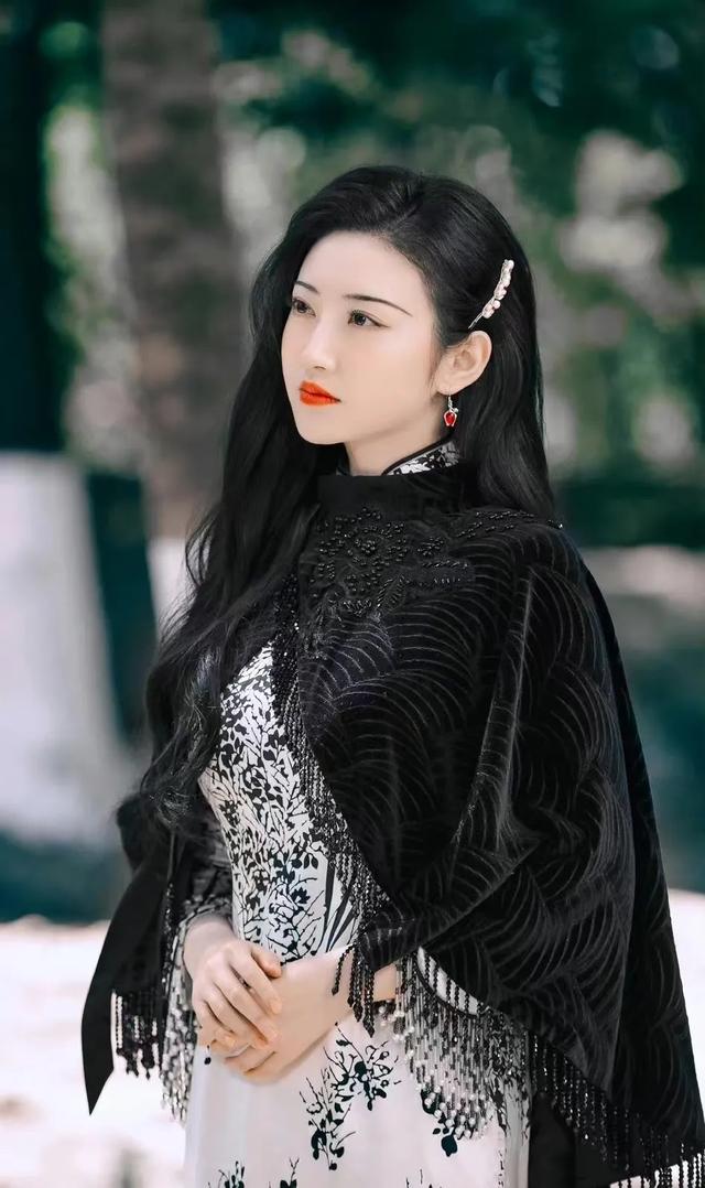 美人计｜鞠婧祎的“生辰眉”太抢戏，我却被她美哭