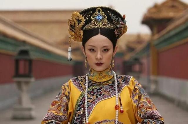 杨幂《斛珠夫人》开拍 细数作家与影视的不解之缘