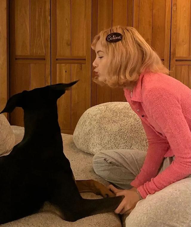 LISA的“铁刘海”，我看谁还没种草