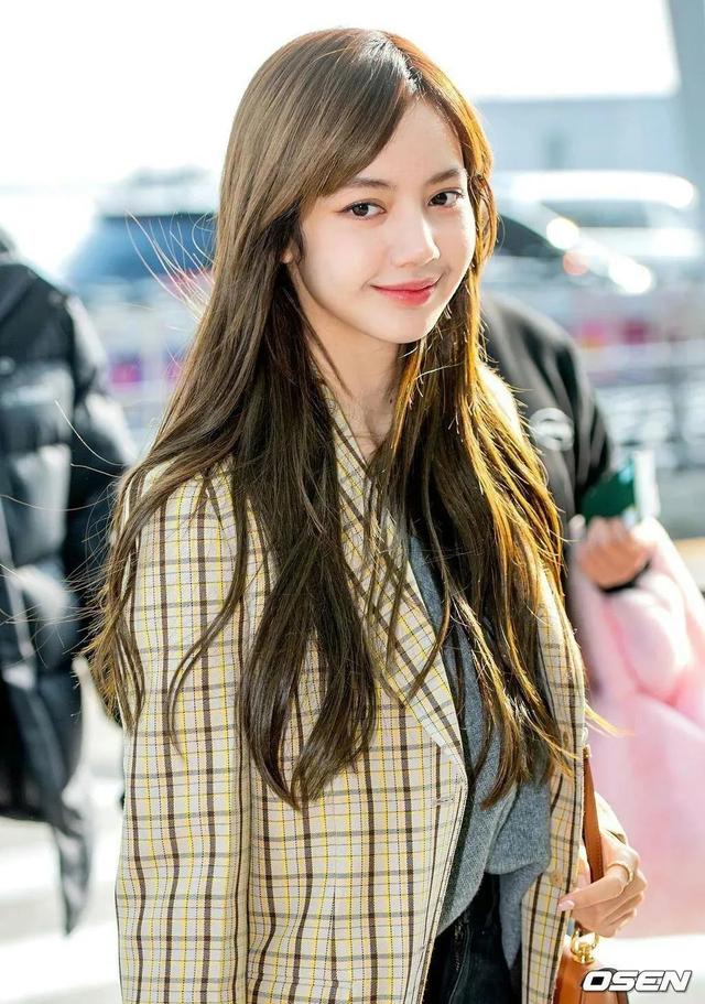 LISA的“铁刘海”，我看谁还没种草