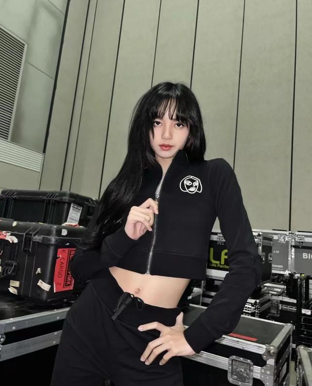 LISA的“铁刘海”，我看谁还没种草