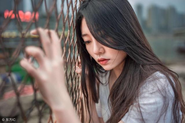 女命生辰无财星，婚姻难已幸福！