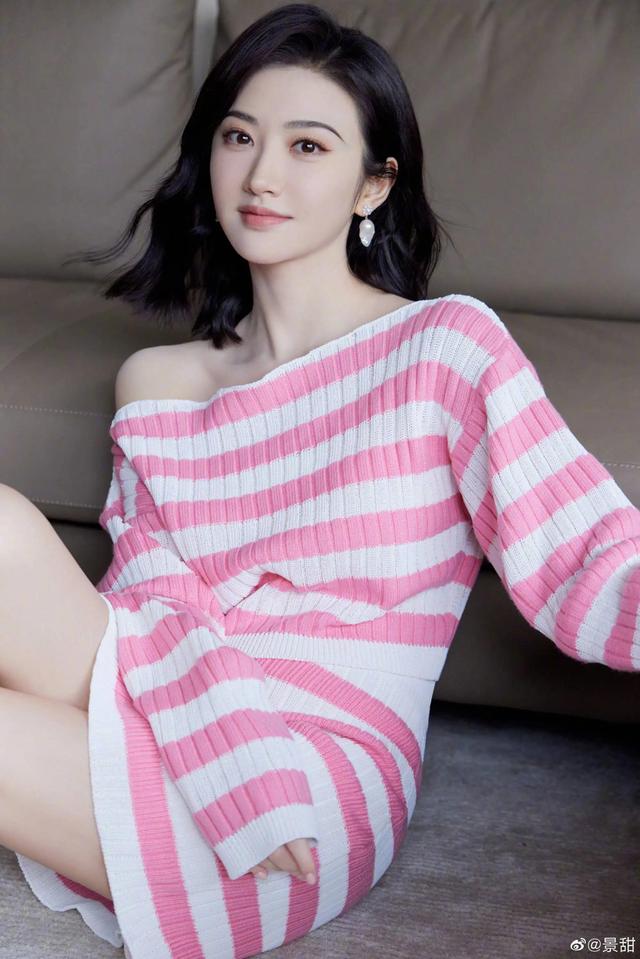 选对发型堪比整容？2022这些女明星都悄悄剪了短发，气质大不同