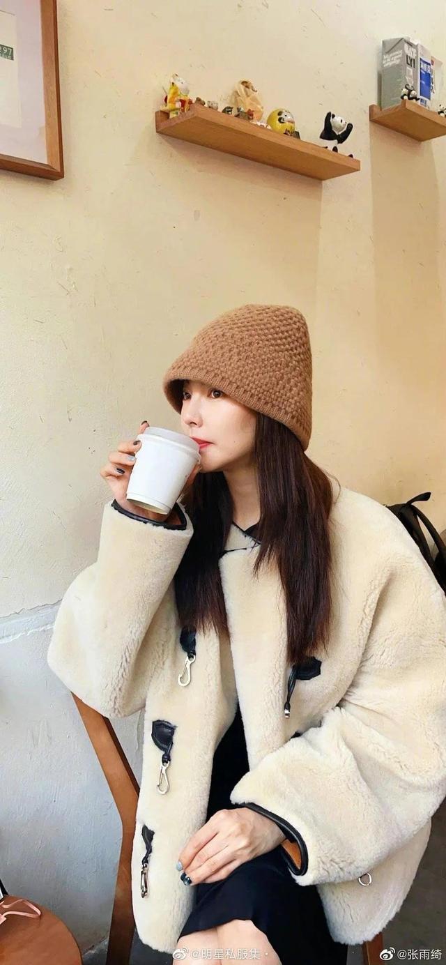选对发型堪比整容？2022这些女明星都悄悄剪了短发，气质大不同