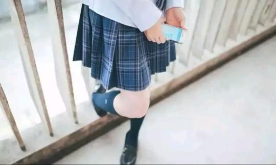 为何日本女生走路爱“内生辰”，难道这样走路不难受吗