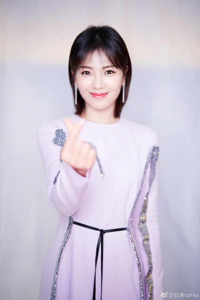 刘涛和宋慧乔剪掉十年长发，变波波头短发，加款生辰刘海意外减龄