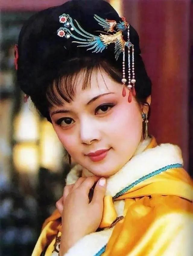 古装绝色，可惜被毁了