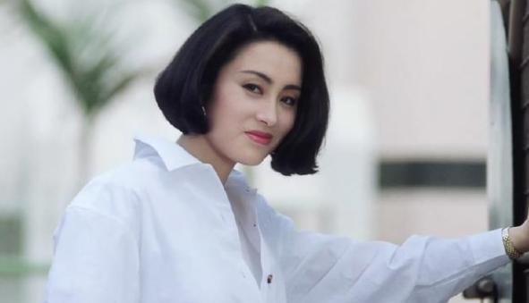 张敏：曾是周星驰最佳拍档，被向华胜宠爱多年，今嫁给内地经纪人