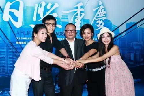 10年了，黄晓明夫妇还是不肯放过她？