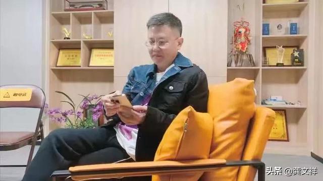 龚文祥：一个因破产上热搜的20年互联网人，写的8条2021年终总结