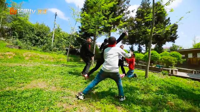 支教六年，《不负青春不负村》袁辉上演现实版“一个都不能少”