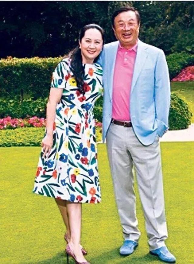 孟晚舟面相极佳，雍容华贵犹如花中牡丹，戴口罩难掩尊贵美态！