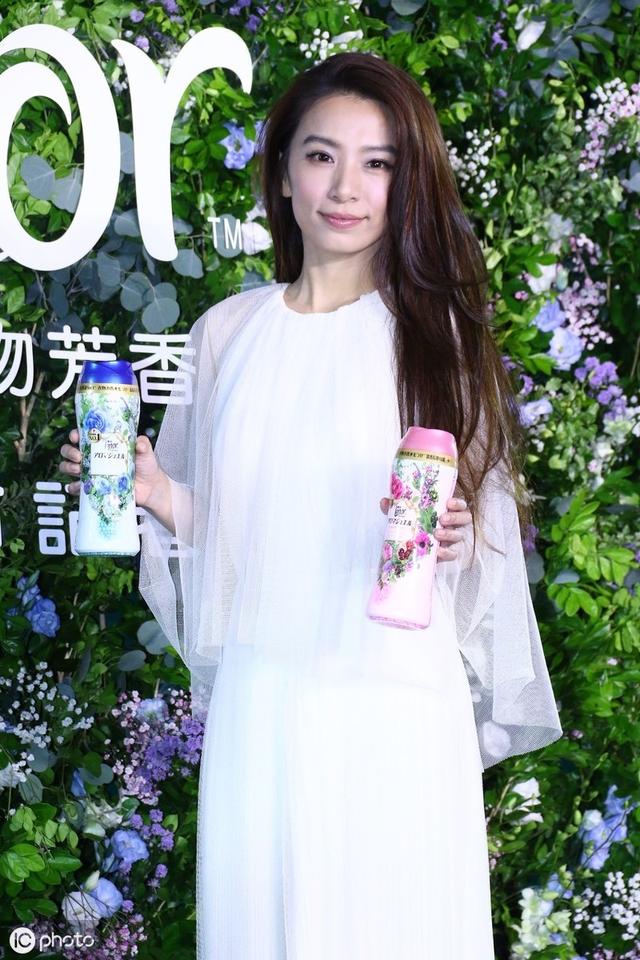 这些生辰的女命易嫁比自己小的男人