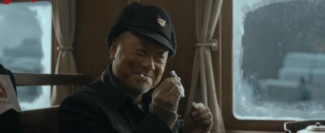 首周末票房就破6000万，此片一出，我们又欠范伟一个影帝