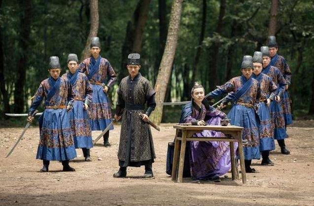 遇到位高权重、惹不起的小人，怎么办？王阳明生辰策略，非常实用