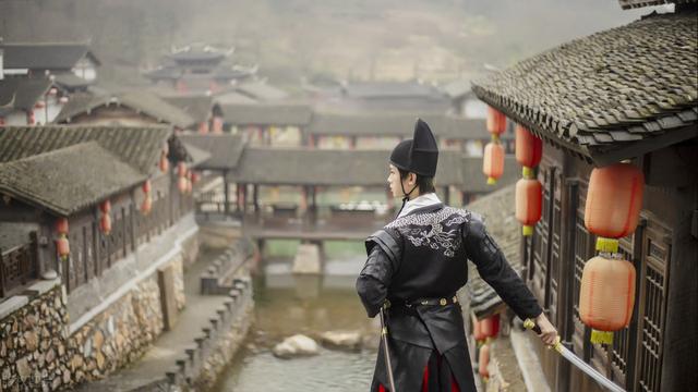 遇到位高权重、惹不起的小人，怎么办？王阳明生辰策略，非常实用