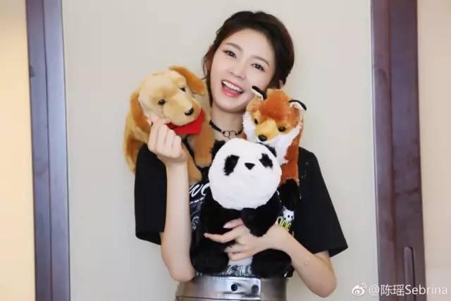 陈瑶：百变小精灵，看她如何从腹黑萝莉变身霸气少爷