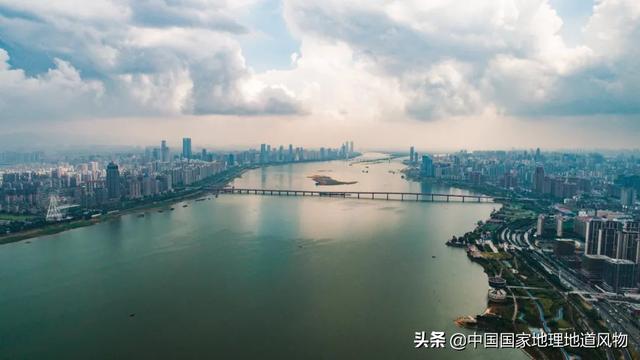 “最透明”的省会江西南昌，还能发展起来吗？