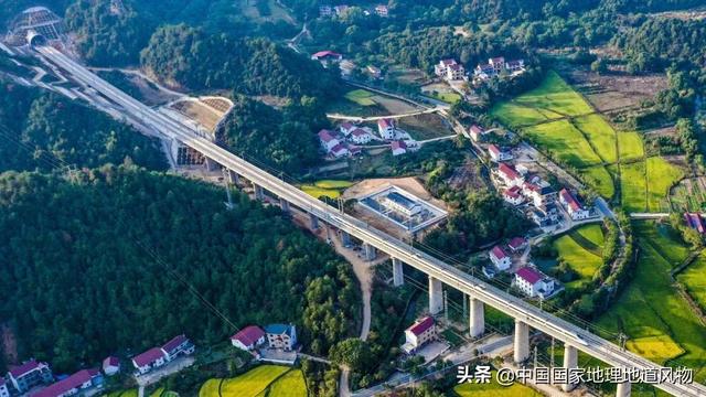 “最透明”的省会江西南昌，还能发展起来吗？