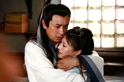 “招黑女神”袁姗姗上位记