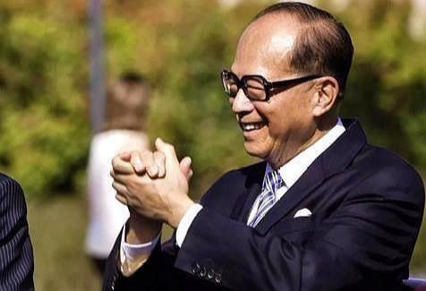 李嘉诚“白手起家”的生辰真言！做生意，要想赚大钱，就来看看吧