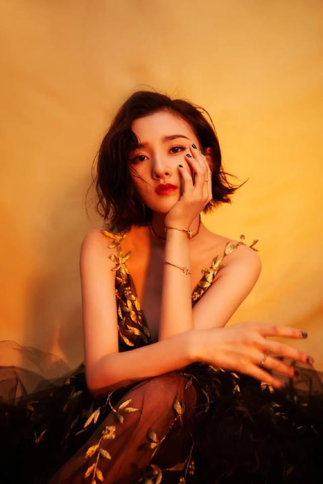 研究了半天，终于找到了做卷发时髦的几个关键点