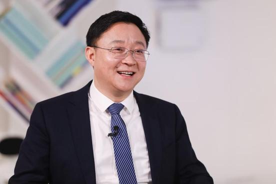 关注无障碍沟通 刘庆峰与邰丽华同频共振