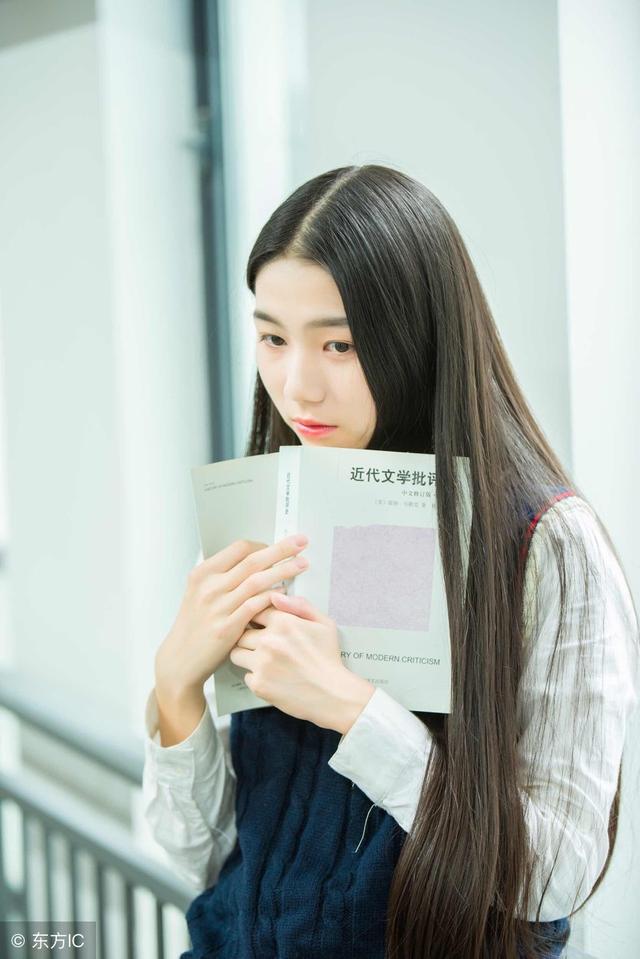 2018年1月到6月出生的狗宝宝英俊潇洒、多才多艺、考取功名！