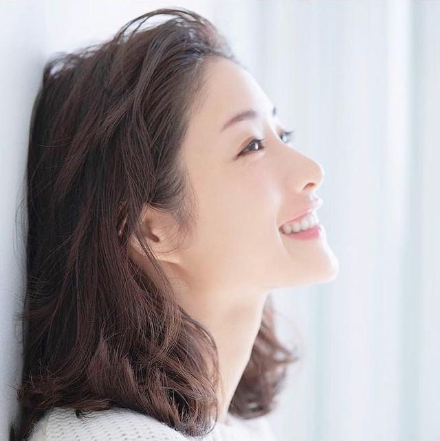 匠作美肤方案定制：笑纹和法令纹怎么区分？