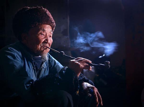 什么生辰才算是好生辰？生辰带伤官，十婚九不安，一婚难求的女孩