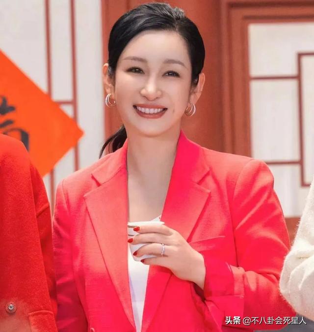 年过四十女星的今昔颜值，有的老了又苦又凶，有的越来越温柔