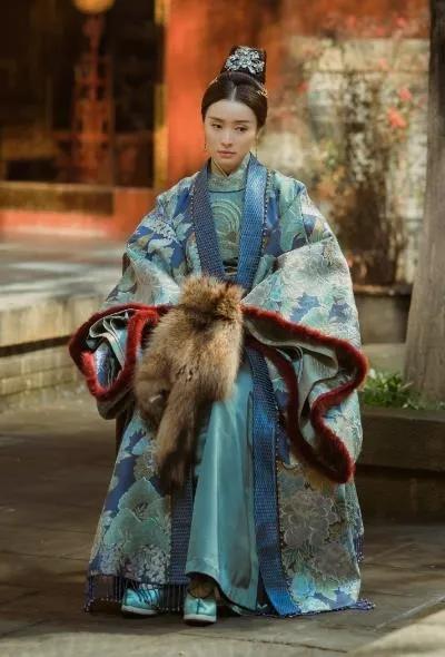 正午阳光新作《开端》，豆瓣评分8.2，刘涛却被网友吐槽成筛子