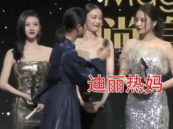 “浙江一姐”朱丹的宠夫婚姻：她的“卑微”，是对的