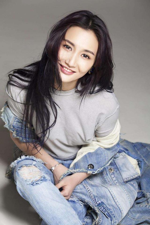 至今未婚的9位内地大龄男星，各有各的苦衷，最大51岁，最小38岁