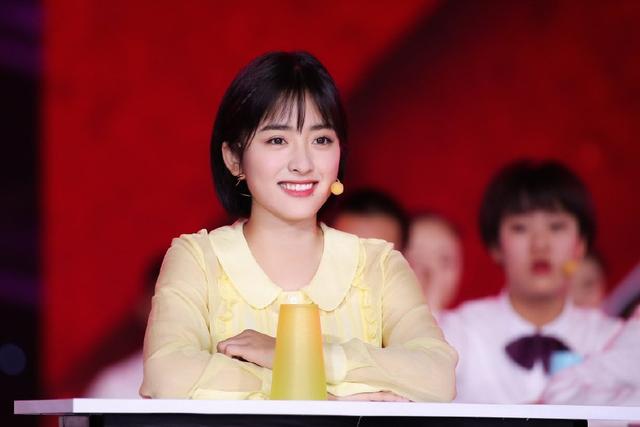 想变校园女神？来一款清纯学生短发造型吧，沈月和陈瑶都爱这样留