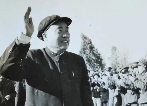 朱德晚年，三次参加葬礼，三次大哭，因未能参加总理追悼会而内疚