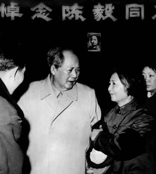 朱德晚年，三次参加葬礼，三次大哭，因未能参加总理追悼会而内疚
