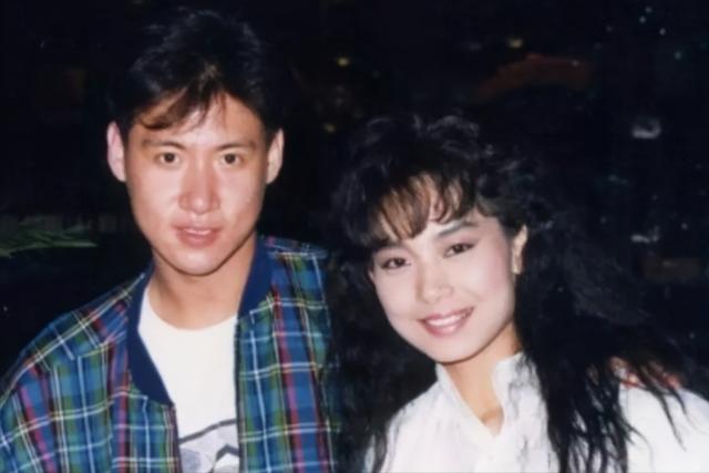 捐助小学40多所，拒绝郑裕彤何鸿燊两大豪门，身价几十亿终身未嫁
