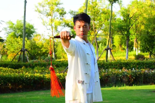 “内外兼修”的形意拳——有内无外不成拳,有外无内难成术