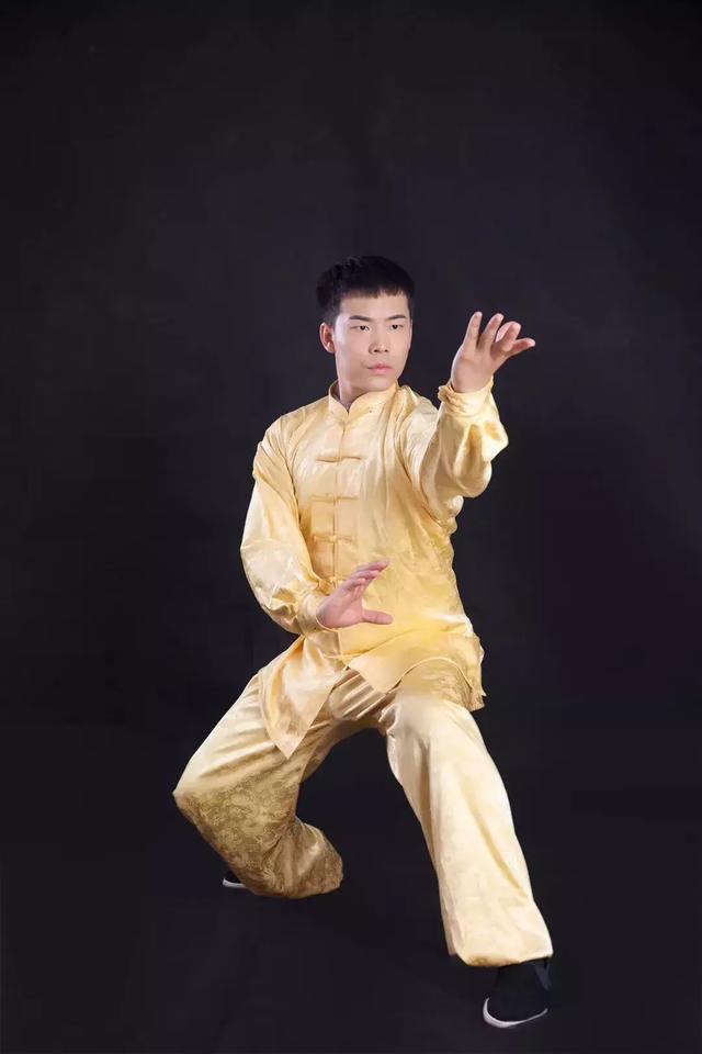 “内外兼修”的形意拳——有内无外不成拳,有外无内难成术