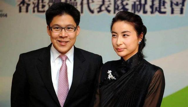 郭晶晶嫁入豪门穷养二胎，教育上却毫不吝啬，看了学费单我沉默了