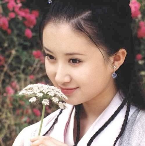 韩国的文根英,中国的金铭,日本的小千代,这3位童星花期太短了