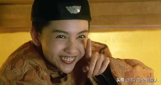 凸嘴塌鼻小眼睛却坚决不整容，这10位女星依旧美得倾国倾城