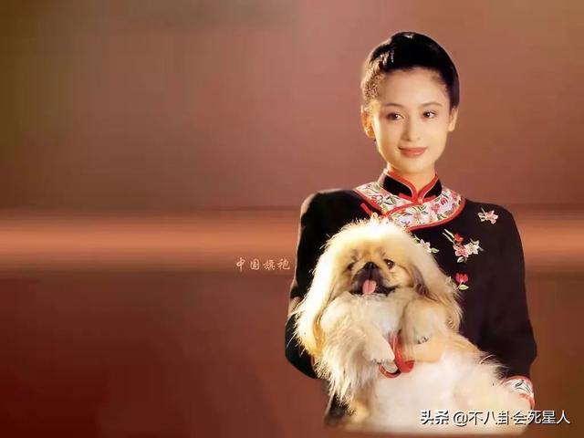凸嘴塌鼻小眼睛却坚决不整容，这10位女星依旧美得倾国倾城