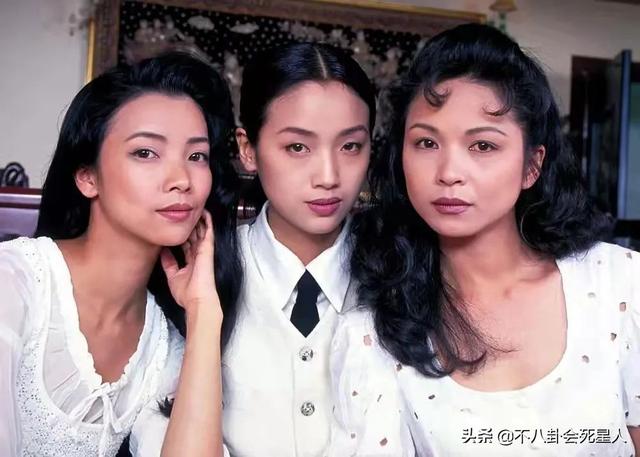 凸嘴塌鼻小眼睛却坚决不整容，这10位女星依旧美得倾国倾城