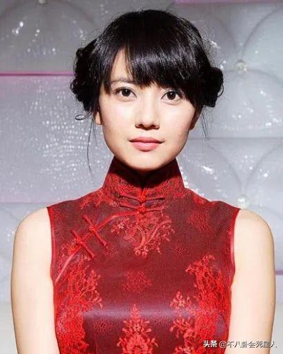 凸嘴塌鼻小眼睛却坚决不整容，这10位女星依旧美得倾国倾城