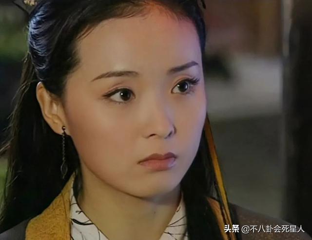 凸嘴塌鼻小眼睛却坚决不整容，这10位女星依旧美得倾国倾城