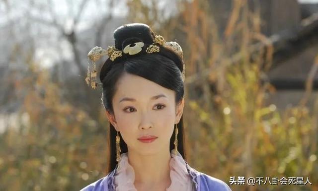 凸嘴塌鼻小眼睛却坚决不整容，这10位女星依旧美得倾国倾城