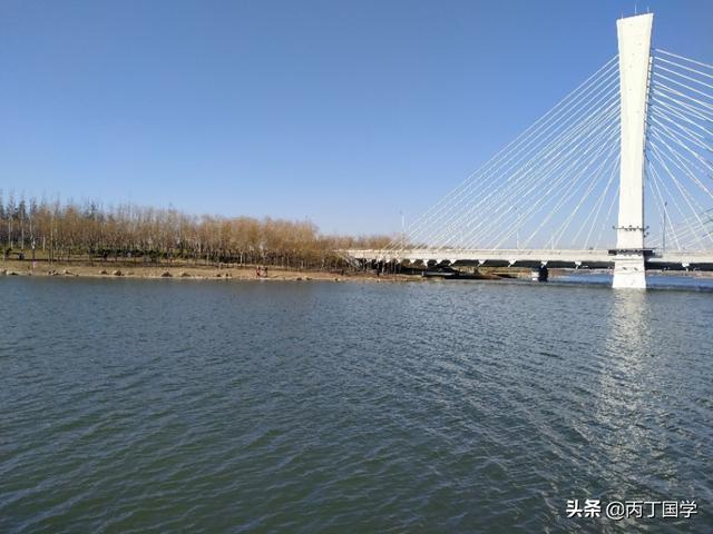 《易经》经典详解之五行“水生木”